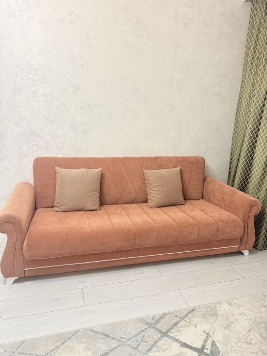 Продам диван в хорошем состочнии