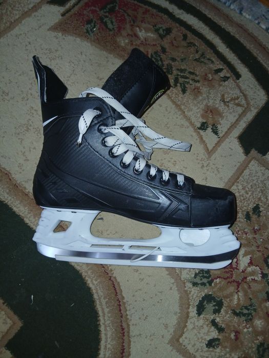 Коньки Maple хоккейные