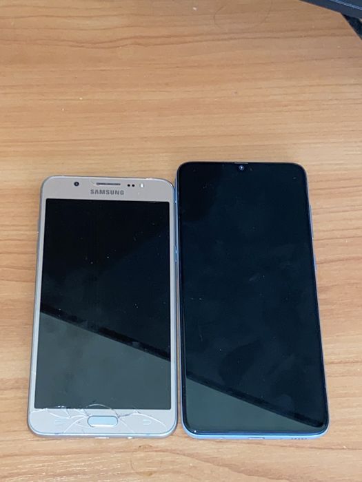Лот от работещи телефони Samsung и Xiaomi