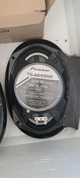 Продам колонки для авто