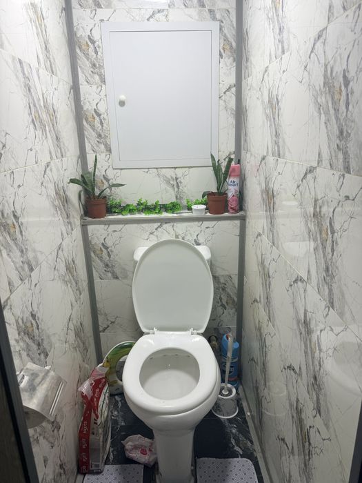 Продается квартира 2/5/5 Сергели 3 возле ярмарки