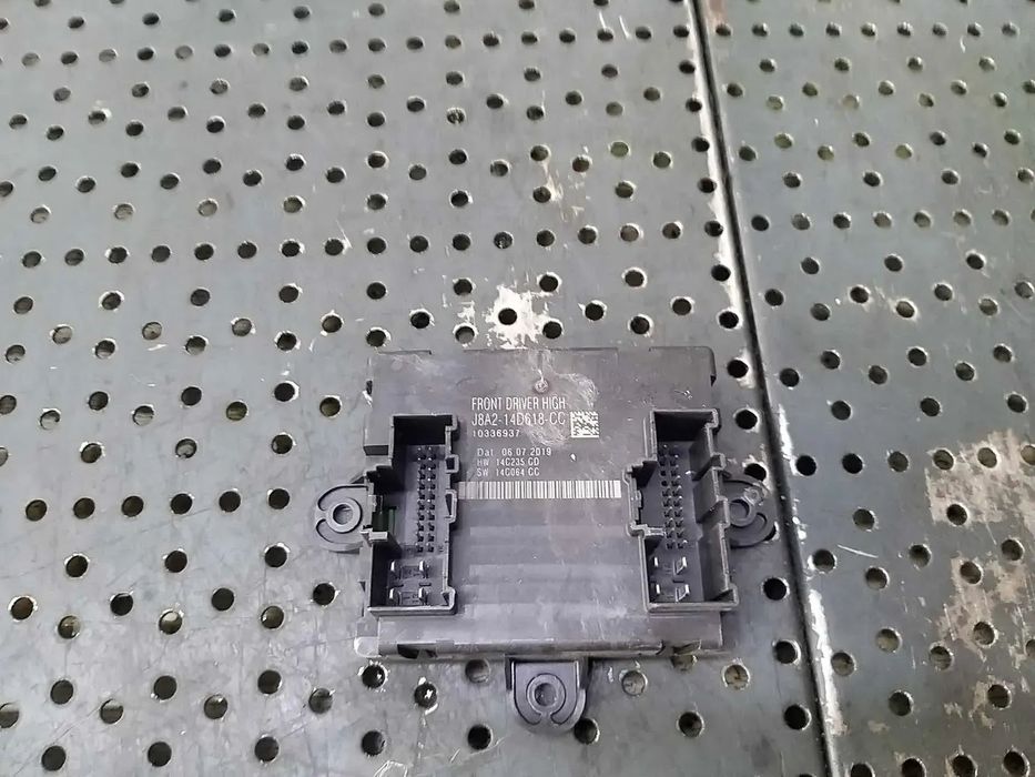 Modul calculator usa stanga fata land rover range rover evoque 2 l551 j8a214d618cc