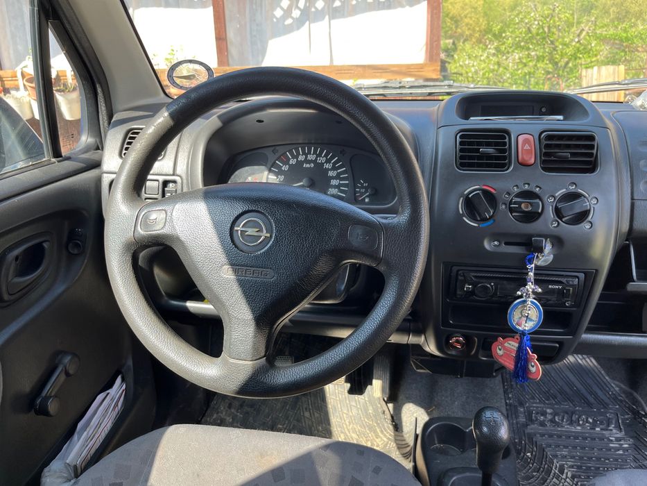 Vand Opel agila in perfecta stare de funcționare