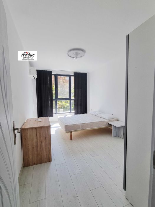 Дава се под наем Тристаен апартамент в Стара Загора, Център - 88 кв.м за 510 € - Снимка #3