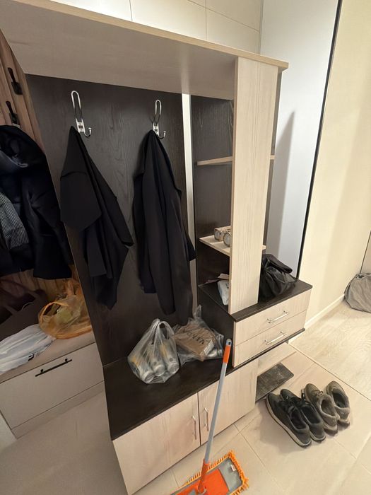 Срочно продам прихожую