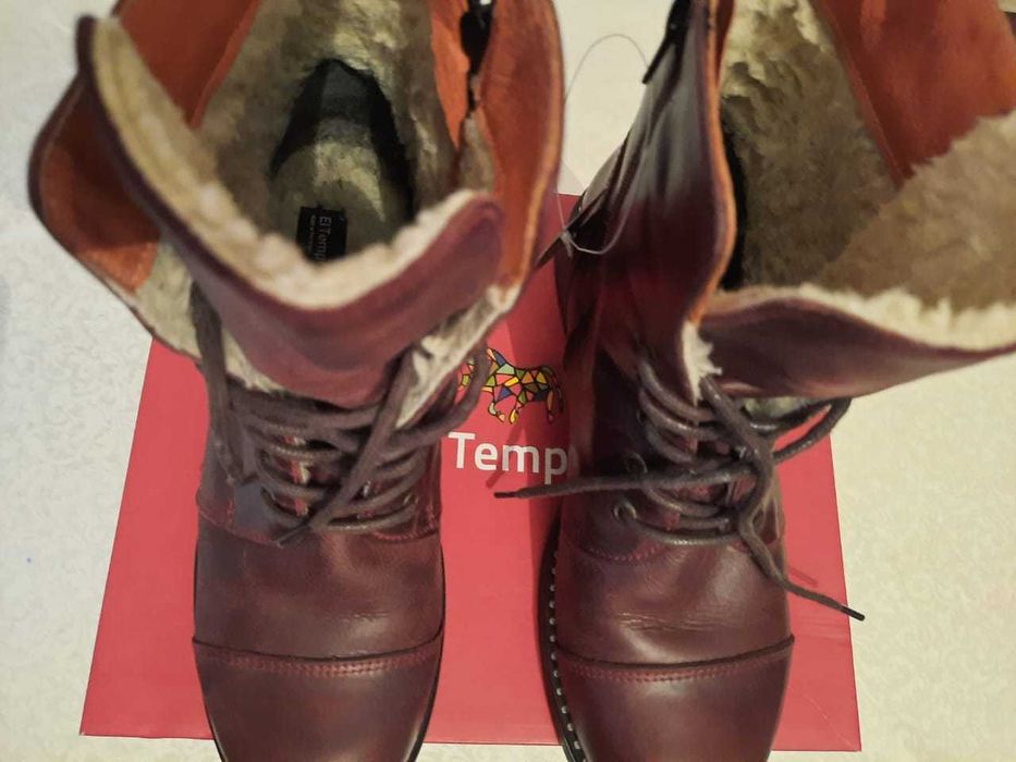 Продам кожаные ботинки Португалия