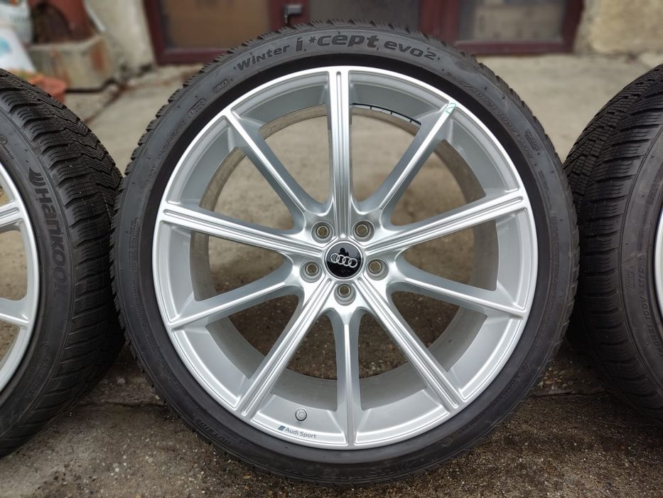 245/40 R21 100v Hankook Winter i cept evo2