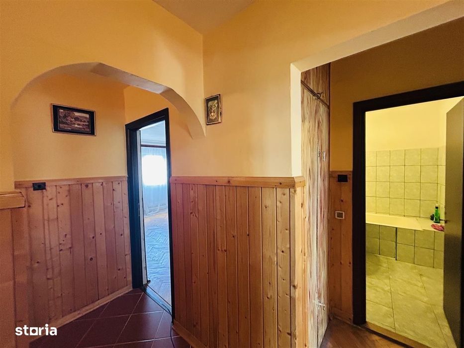 Apartament 3 camere de vânzare – 76 mp + 2 balcoane – zona Siretului