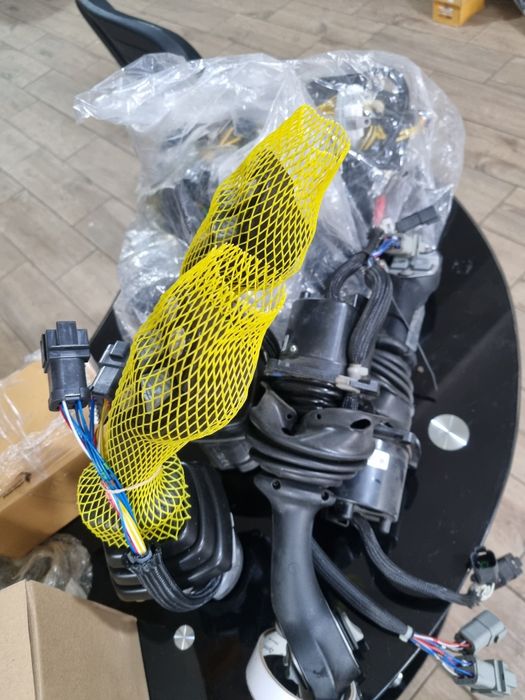 Joistik jcb .Electric sau Hidraulic