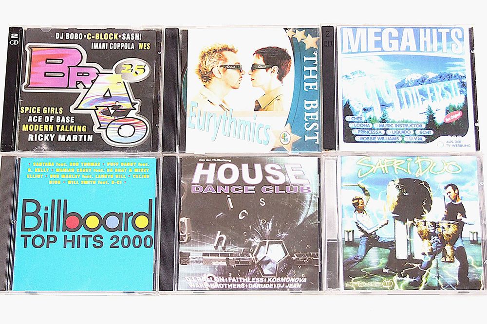 LOT 1: CD-uri impecabile cu muzica internationala, etc. 8 seturi, pret/set in descriere !