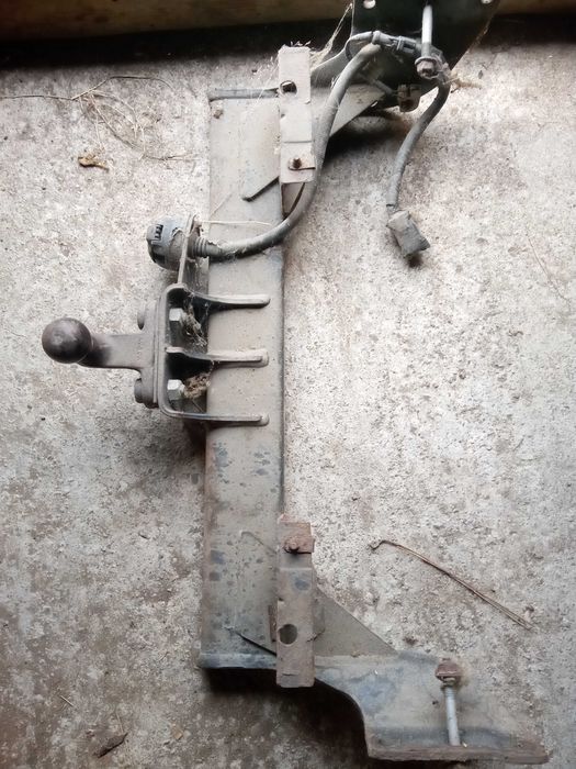 Cârlig de remorcare pentru Ford Transit.