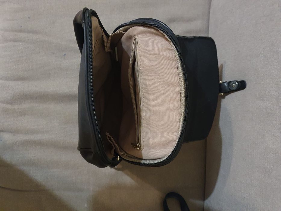 Vând rucsac dama