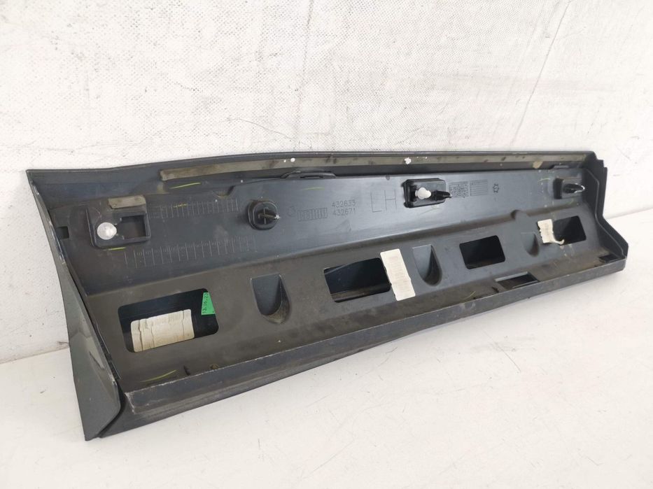 Bandou Usa Stanga Spate Audi Q3 F3 2018 2019 2020 2021 2022 2023 2024