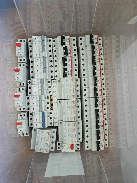 Aparataj tablouri electrice nefolosite