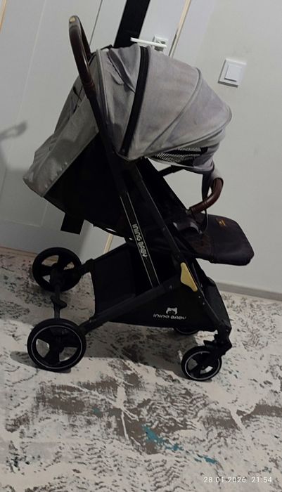 Коляска чемодан очень удобная