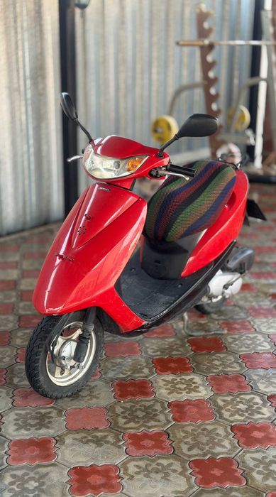 Honda dio af 68,