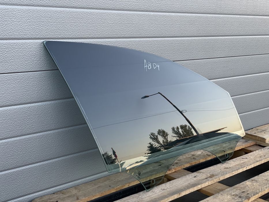 Предно дясно стъкло AUDI A8 S8 D4 4H0845202A