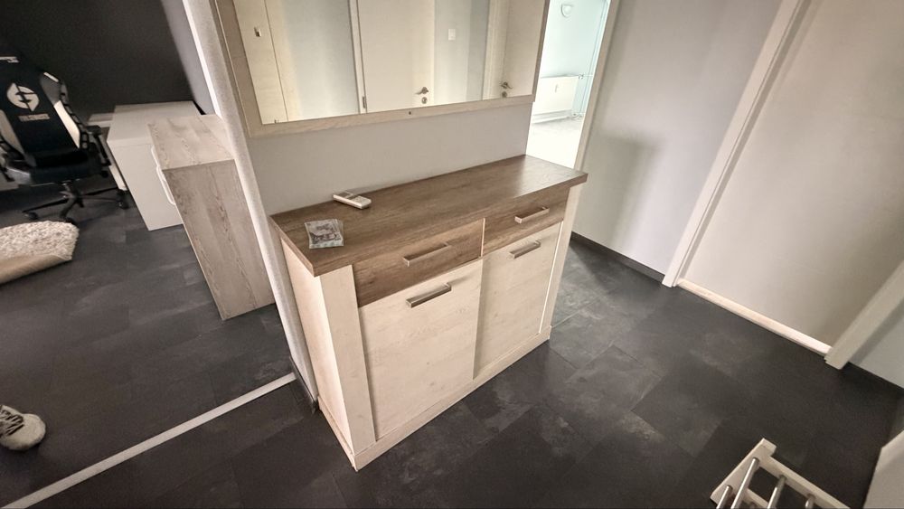 Canapea extensibila +mobila living in stare foarte buna