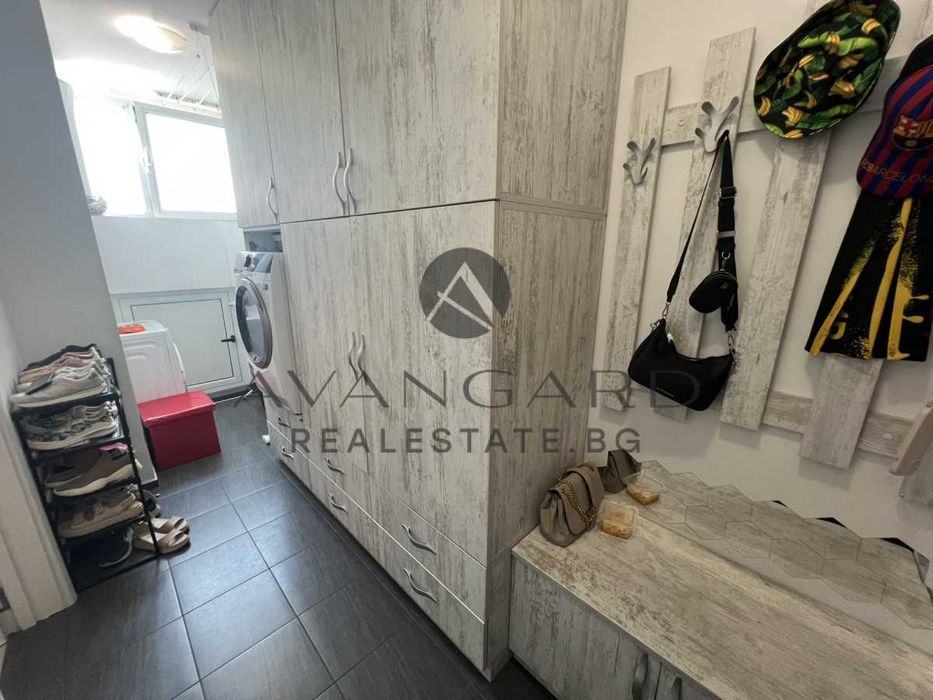 Продава се Тристаен апартамент в Пловдив, Кършияка - 49 кв.м за 2245 €/кв.м - Снимка #9