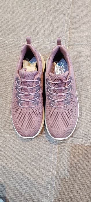 Încălțăminte sport Skechers ROZ

SkechÎncălțăminte sport Skechers ROZ