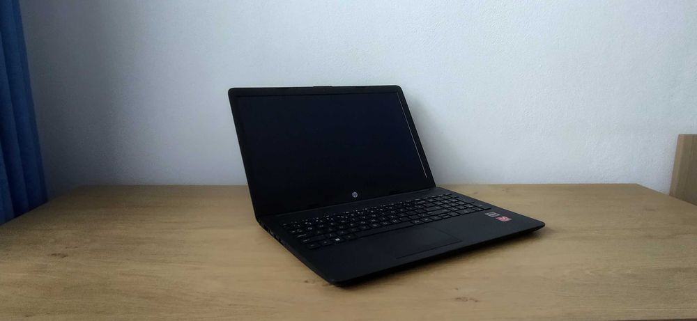 Лаптоп HP, AMD Ryzen™ 7 3700U, Radeon™ Vega 10,  RAM 8GB, HDD 1TB