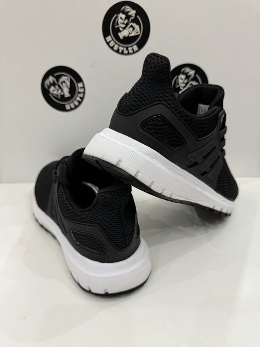 Маратонки ADIDAS.Номер 45.5