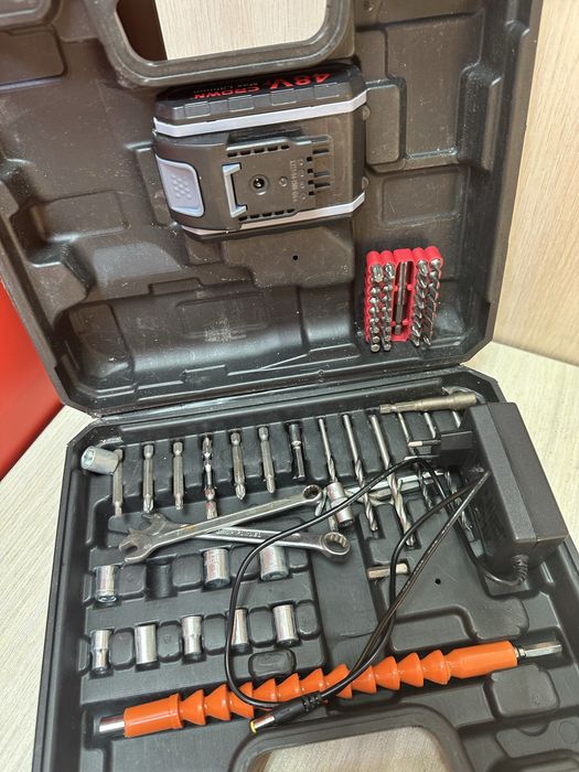 Шуруповерт Crown {{Almaty}} 939974