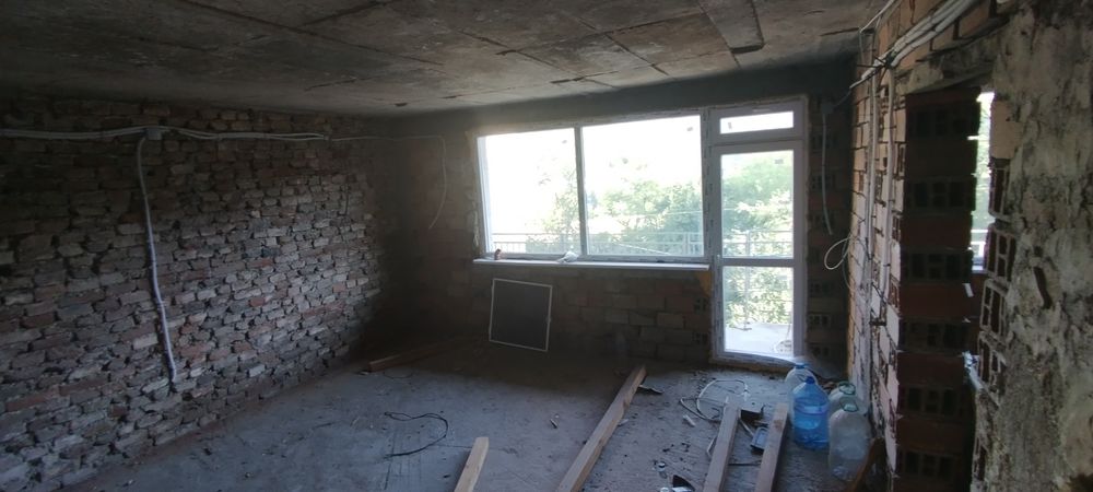 Продава се Къща в Перник, Драгановец - 210 кв.м за 548 €/кв.м - Снимка #14