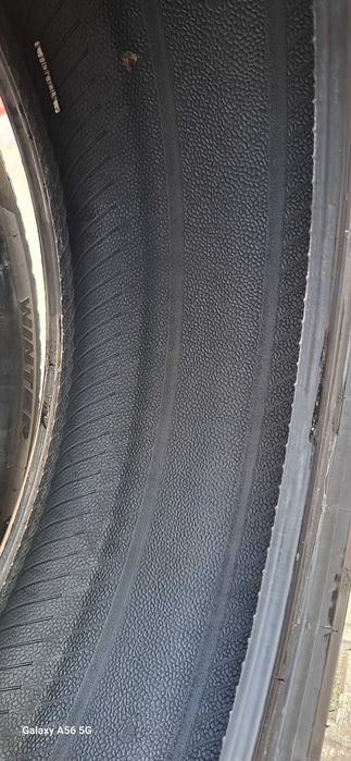 Anvelope iarnă 225/50/17, cu steluța bmw, runflat Pirelli Sottozero 3