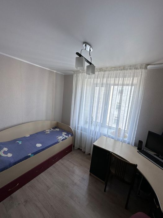 Продам 5 комнатную квартиру