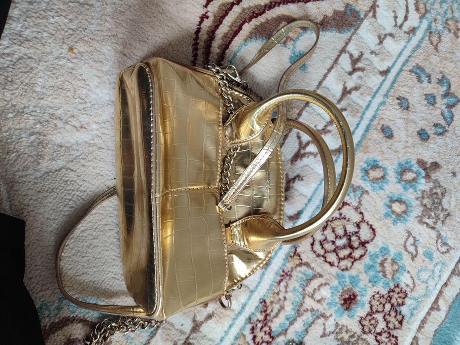 Виктория сикрет,зара и тд.