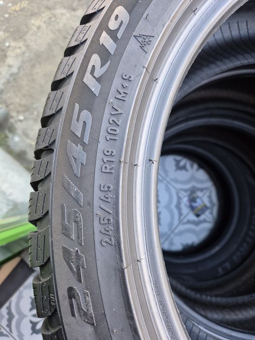 245 45 19 Anvelope de iarnă Pirelli Runflat Dot 28.22