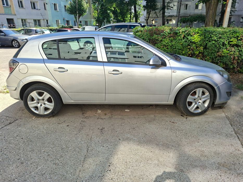 OPEL Astra 2010 — imagine 2