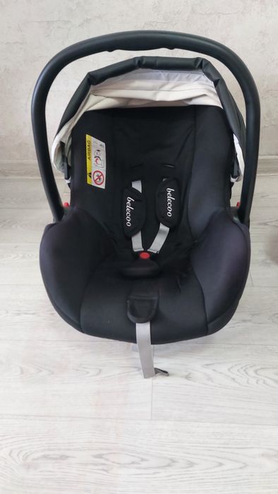 Продам коляску 3 в 1