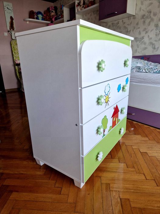 Скрин за детска стая