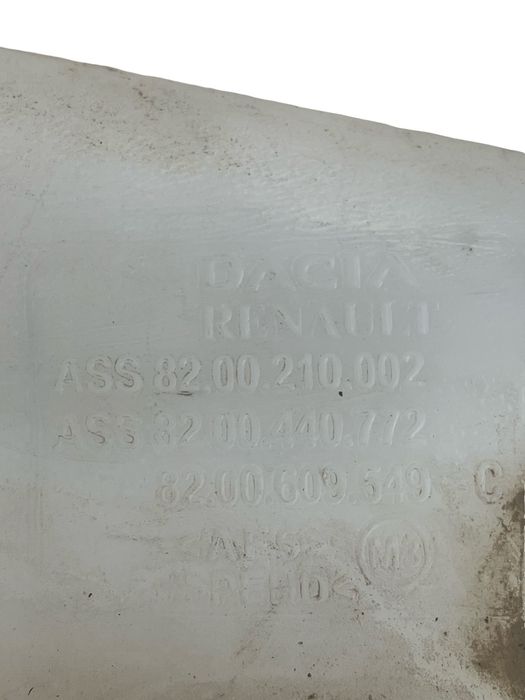 Vas Lichid De Spalare Parbriz Cu Pompita Dacia Duster 2010 - > 8200210