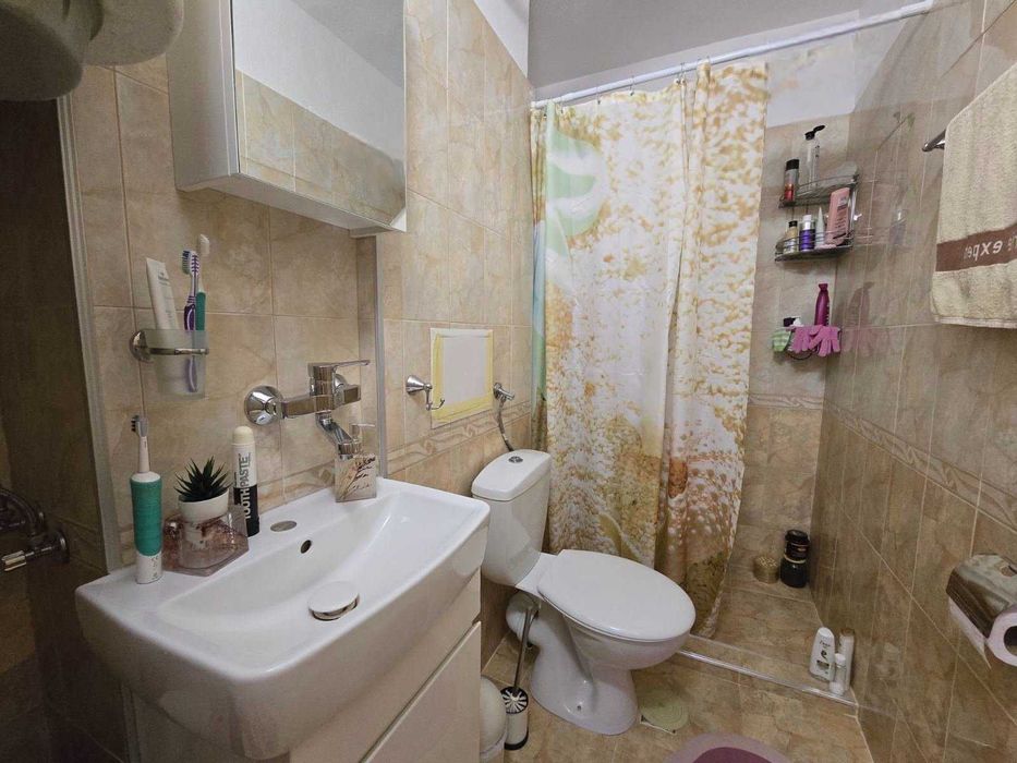 Тристаен апартамент с модерно обзавеждане за продажбва в Разлог