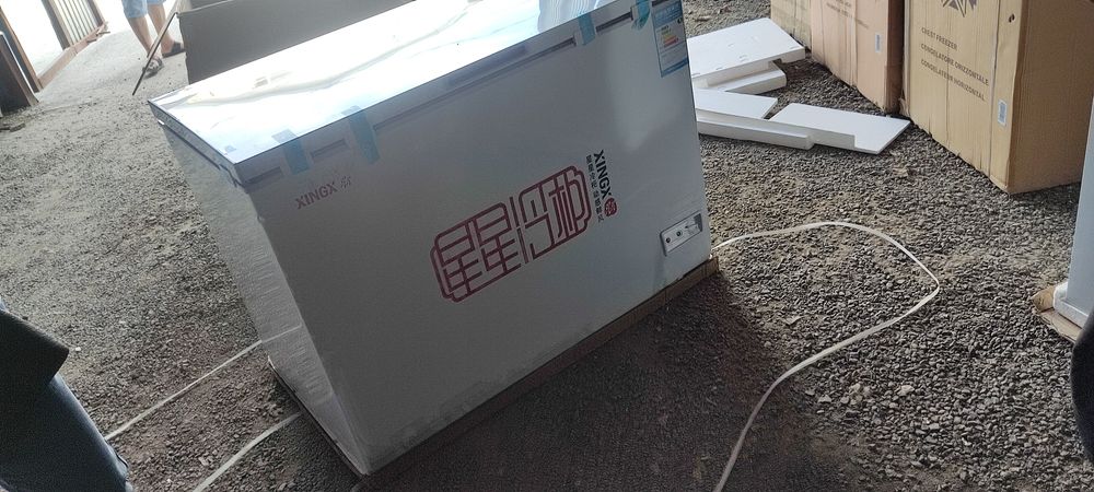 Морозильники с вмятинами и дефектами