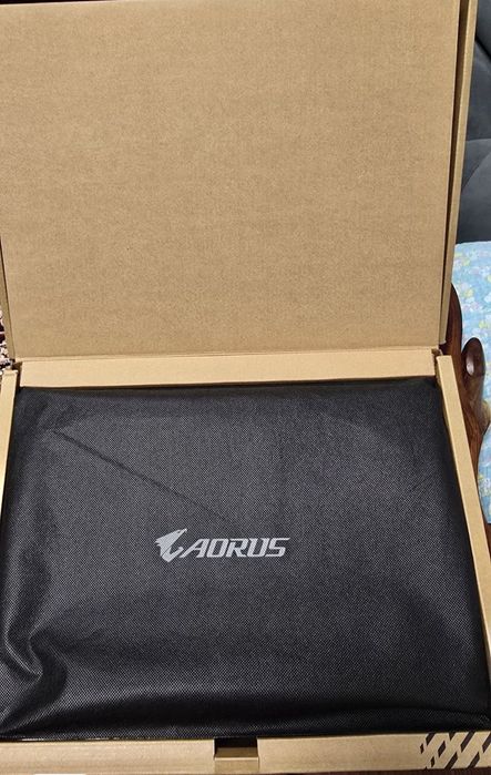 GIGABYTE 16X RTX 4070/i7 14650 HX