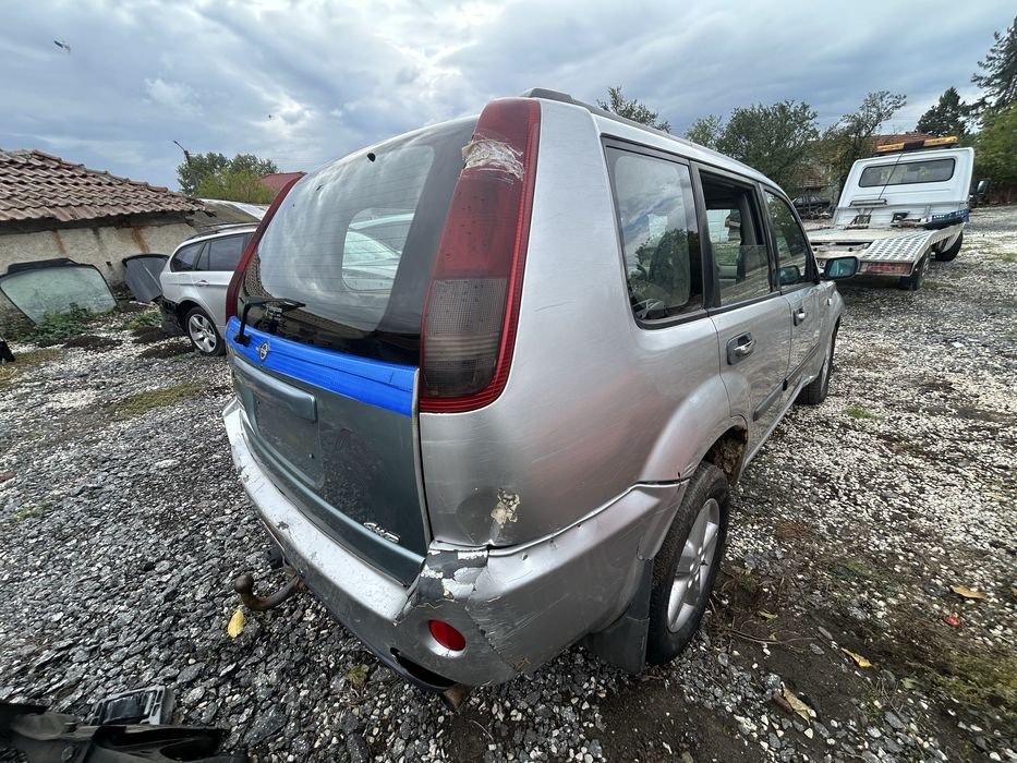 Нисан екстрейл 2,2дци 136 на части/Nisan X-trail 2.2dci 136ks
