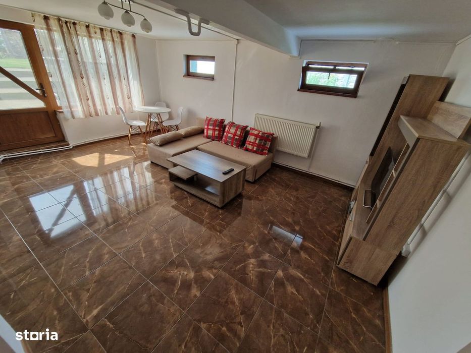 Apartament la casa cu 3 camere in Floresti ,zona Closca — fotografia 1