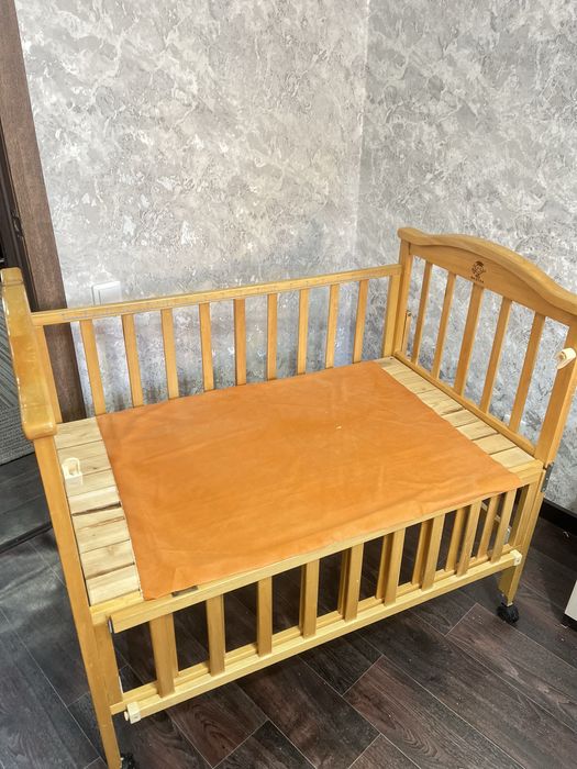 Кроватка детская