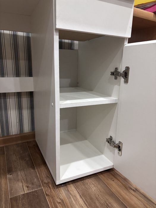 Столы письменный и компьютерный