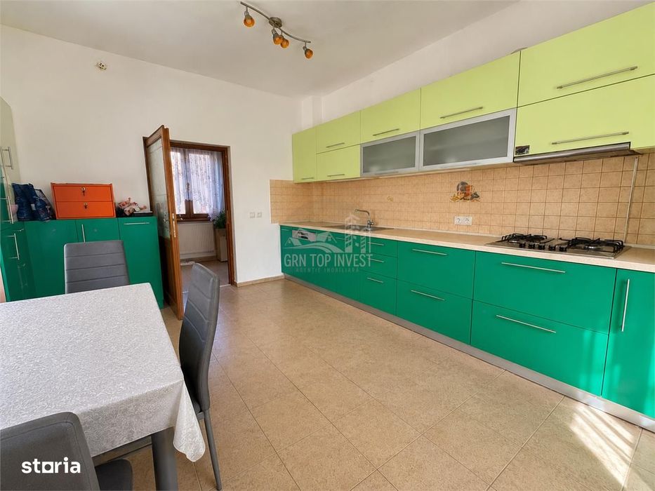 Casa individuala 5 camere 2 bai teren 545mp - Lupeni