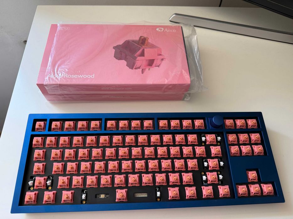 Tastatura mecanica Keychron Q3 QMK Aluminium Knob Navy Blue ANSI