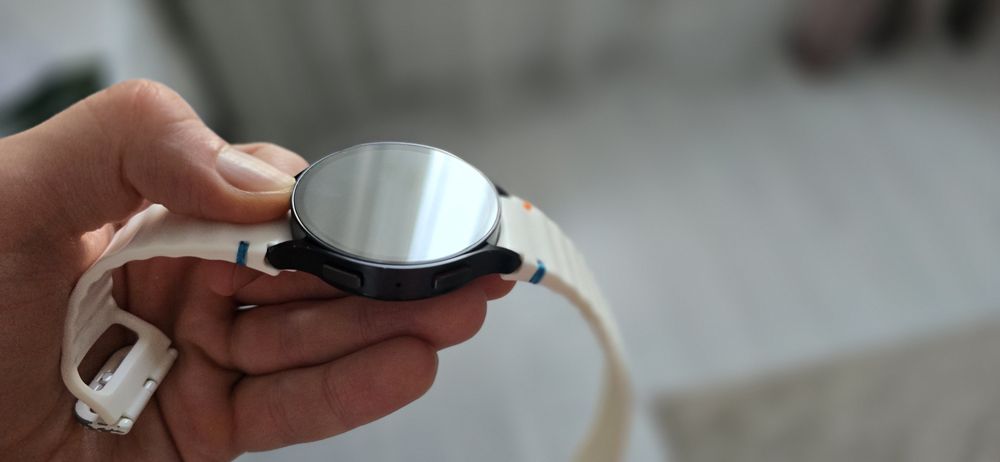 Продам Samsung galaxy watch 6 44mm