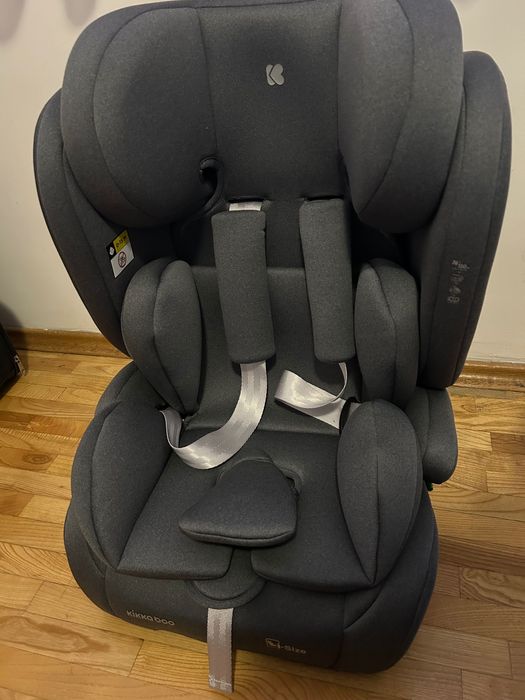 НОВО столче за кола Kikkaboo i-Cross 76–150 см – не е ползвано