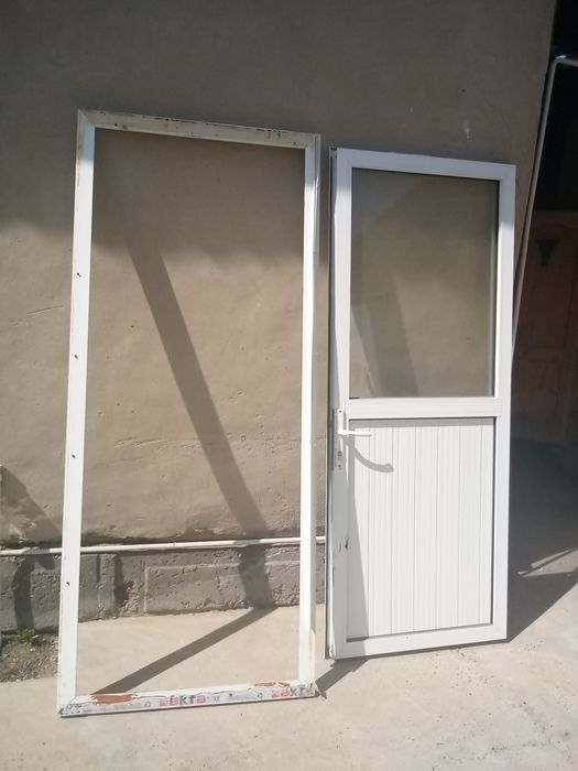 Эшиклар сотилади