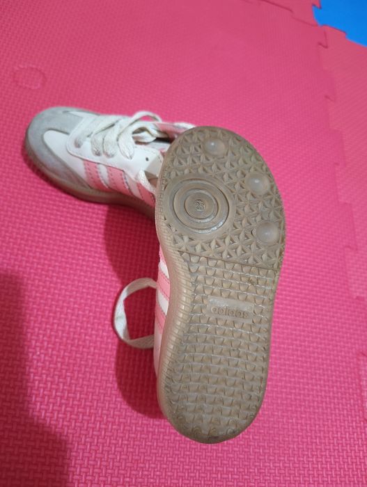 Adidași fete Adidas