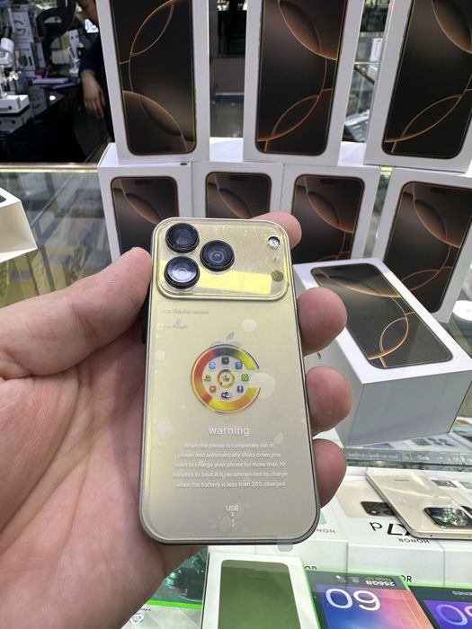 Iphone 17 Pro max Mini